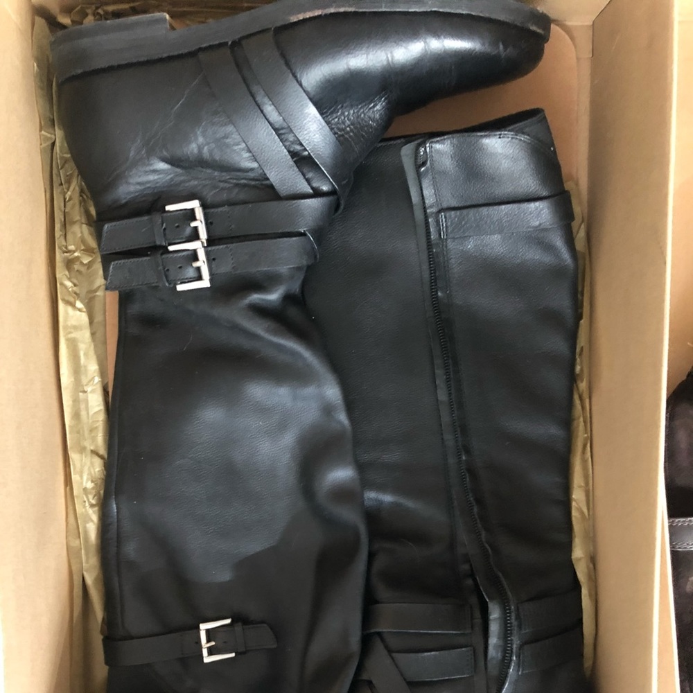Cole hasn’t black boots size 7